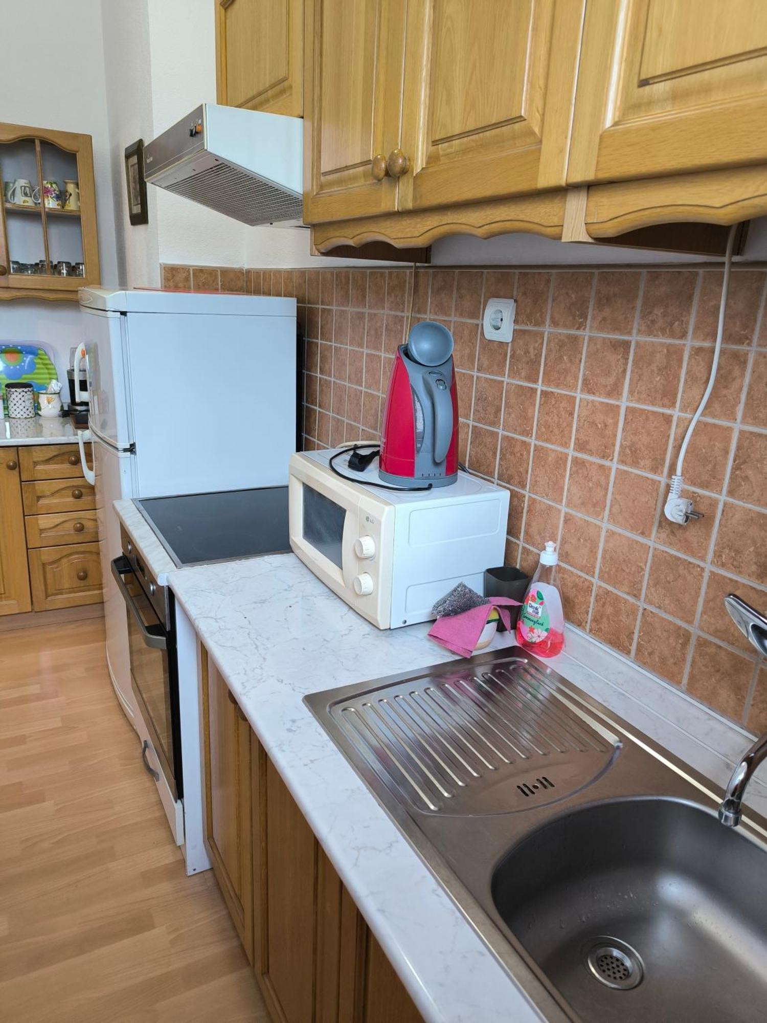 Trosoban Stan U Zenici Lägenhet Zenica Exteriör bild
